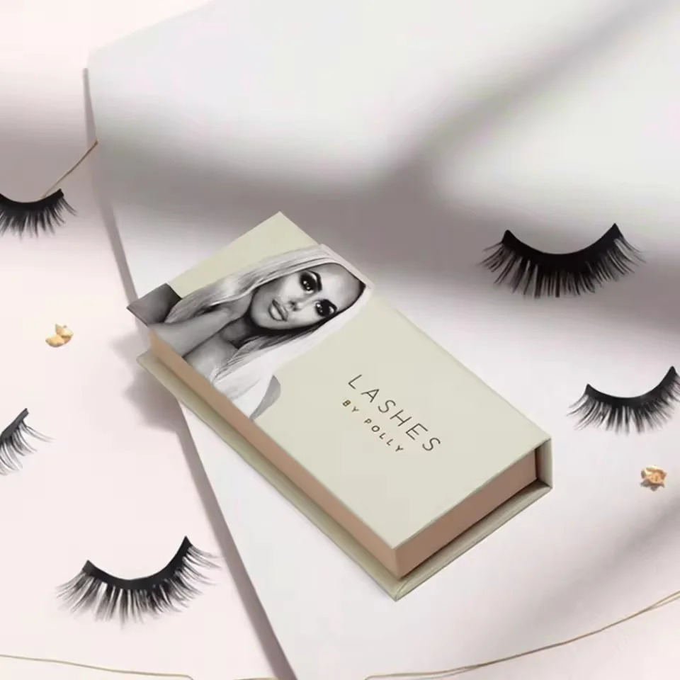 Clamshell Magnetic Eyelash Box