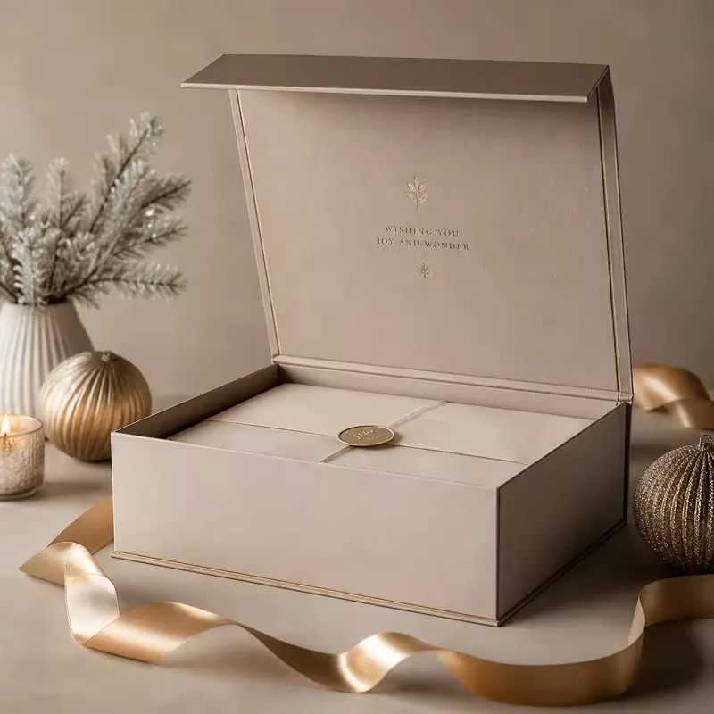 Collapsible Magnetic Flap Gift Box